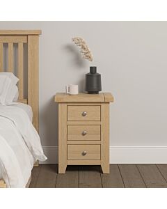 Windsor 3 Drawer Bedside - Natural Oak